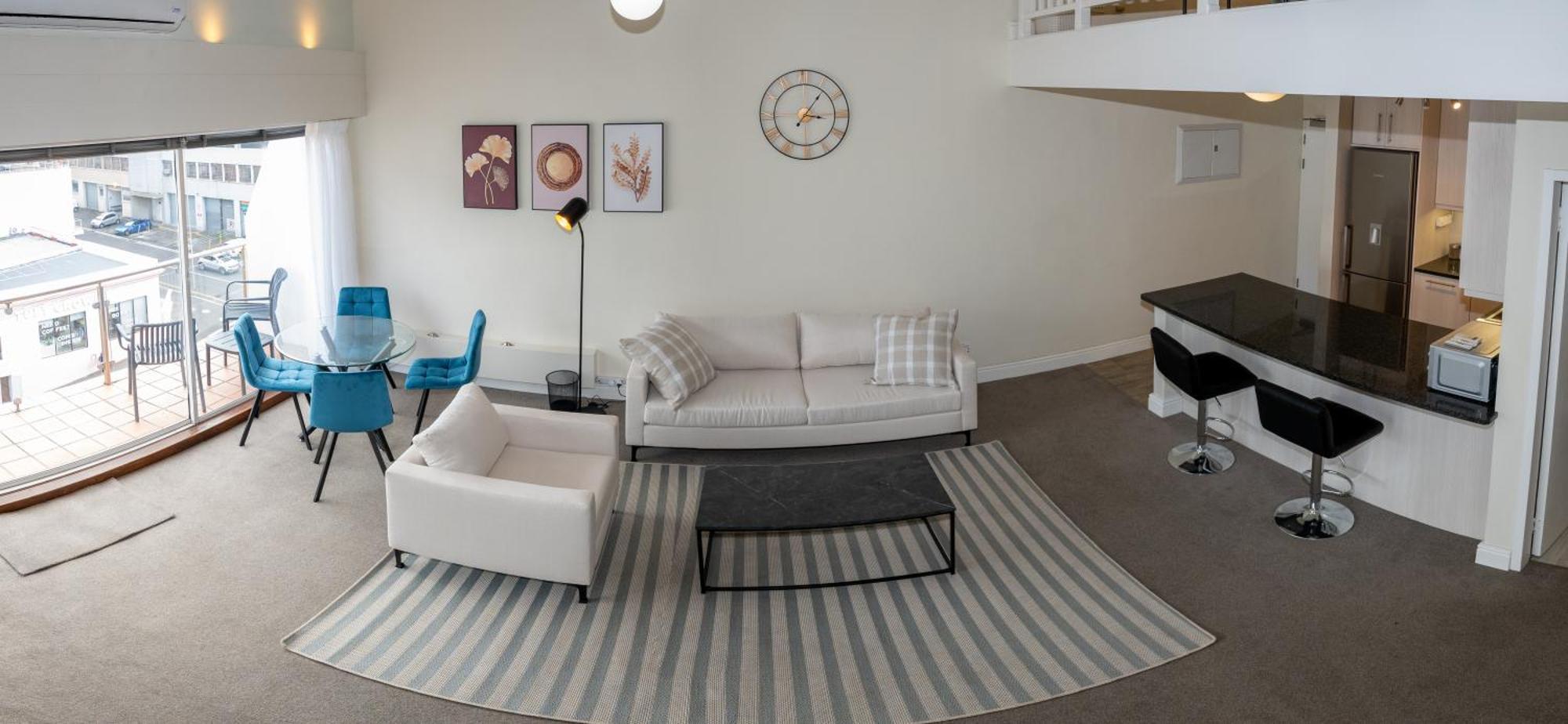 Apartamento Cbd Loft With Mountain View, Balcony, Aircon, Parking *