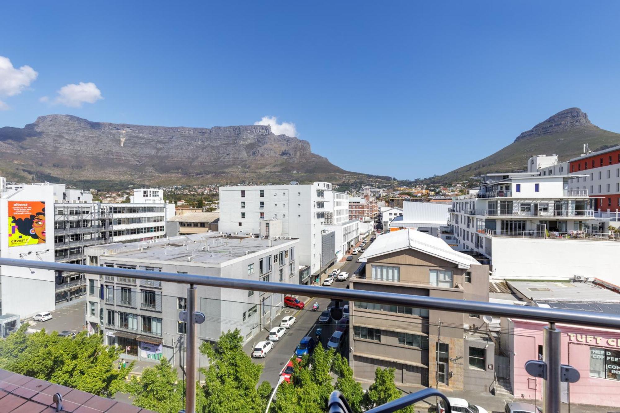 Appartement Cbd Loft With Mountain View, Balcony, Aircon, Parking